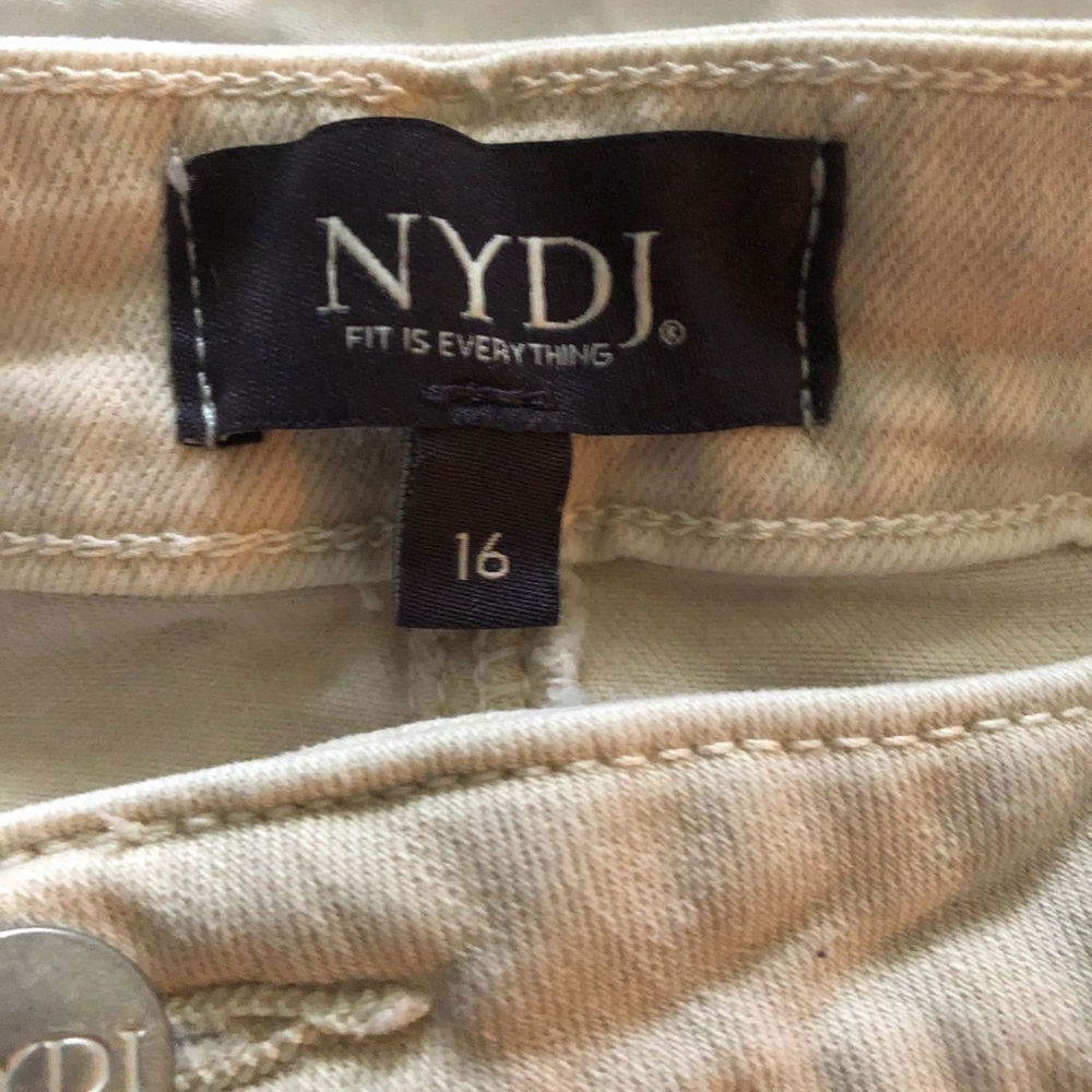 NYDJ Women’s Beige Jeans. Size 16.